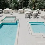 Park Service Perfected Хотел *