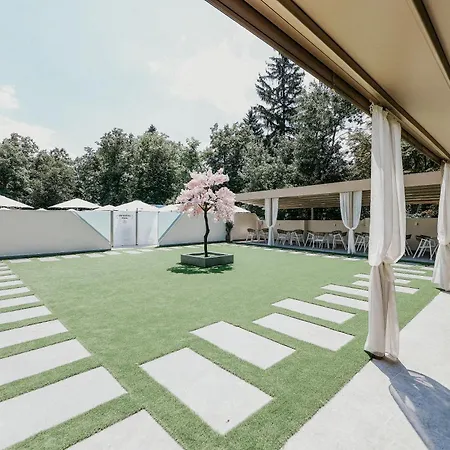 Hotel Park Service Perfected